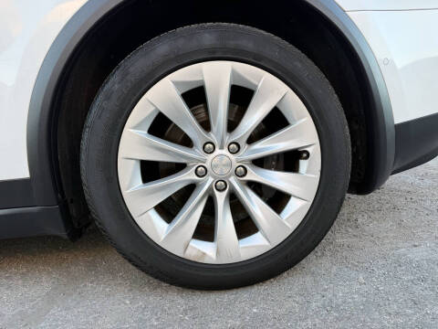 2021 Tesla Model X Long Range Plus