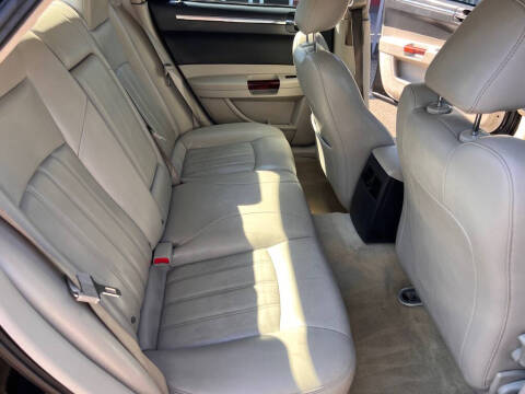 2005 Chrysler 300 C
