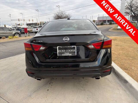 2025 Nissan Altima 2.5 SR