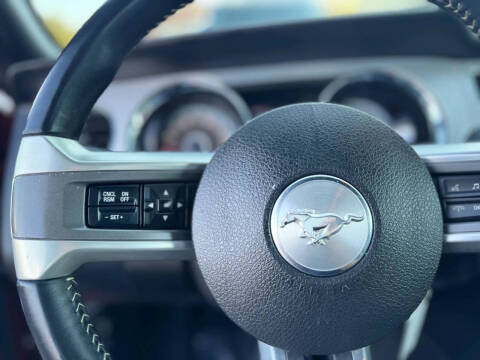 2013 Ford Mustang V6 Premium