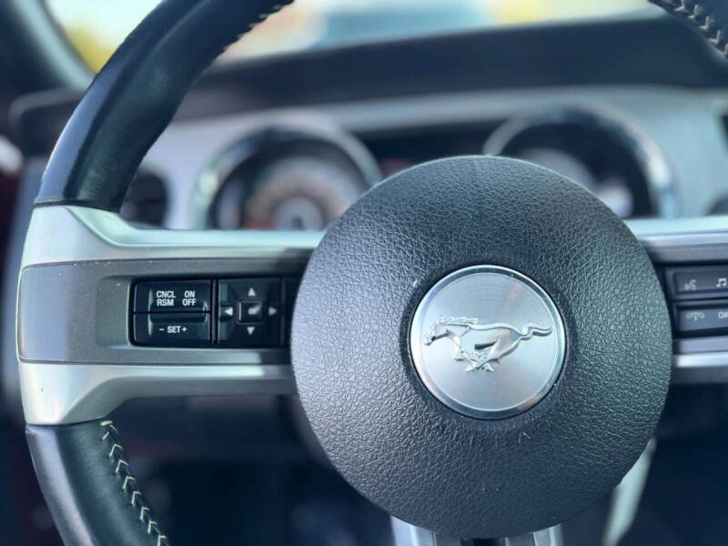 2013 Ford Mustang V6 Premium