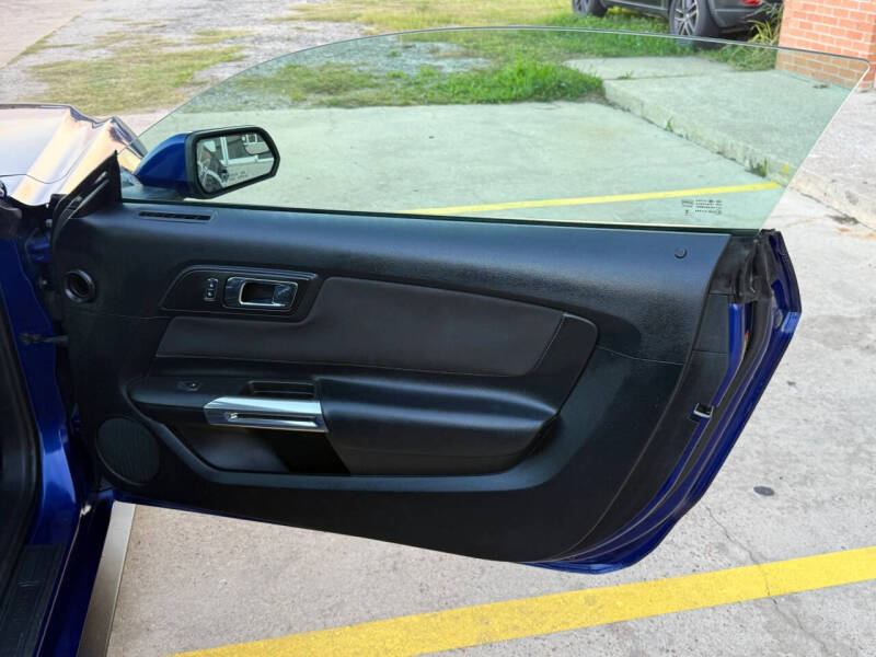 2015 Ford Mustang V6