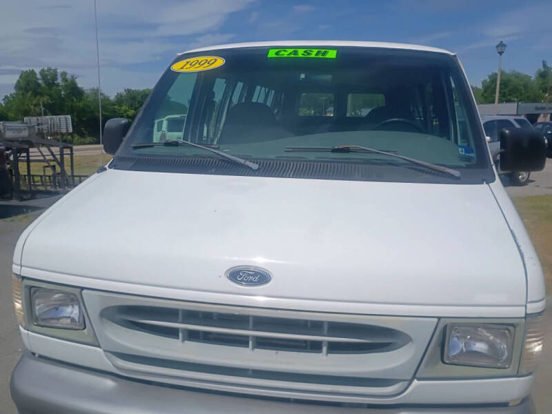 1999 Ford E-350