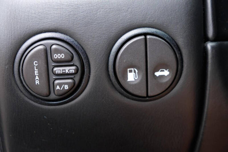 2003 Aston Martin V12 Vanquish