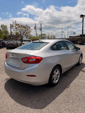 2017 Chevrolet Cruze LT Auto