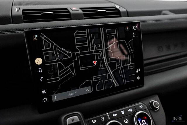 2024 Land Rover Defender 130 P400 X-Dynamic SE