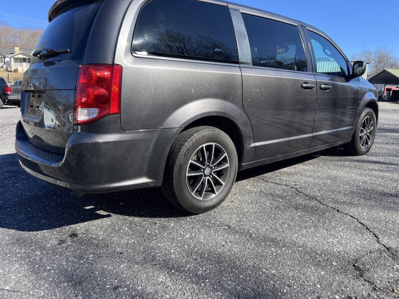 2018 Dodge Grand Caravan SE