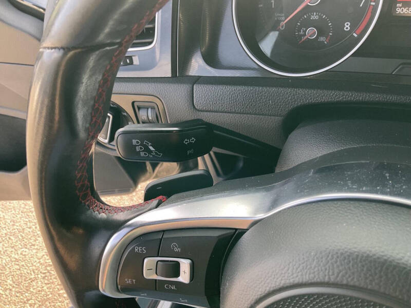 2017 Volkswagen Golf GTI Autobahn