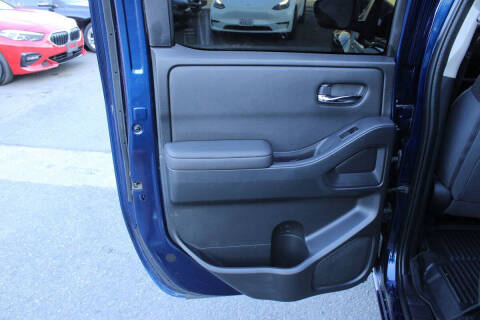 2022 Nissan Frontier SV