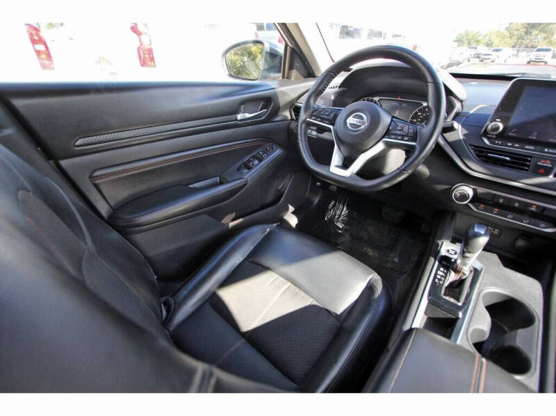 2020 Nissan Altima 2.5 SR