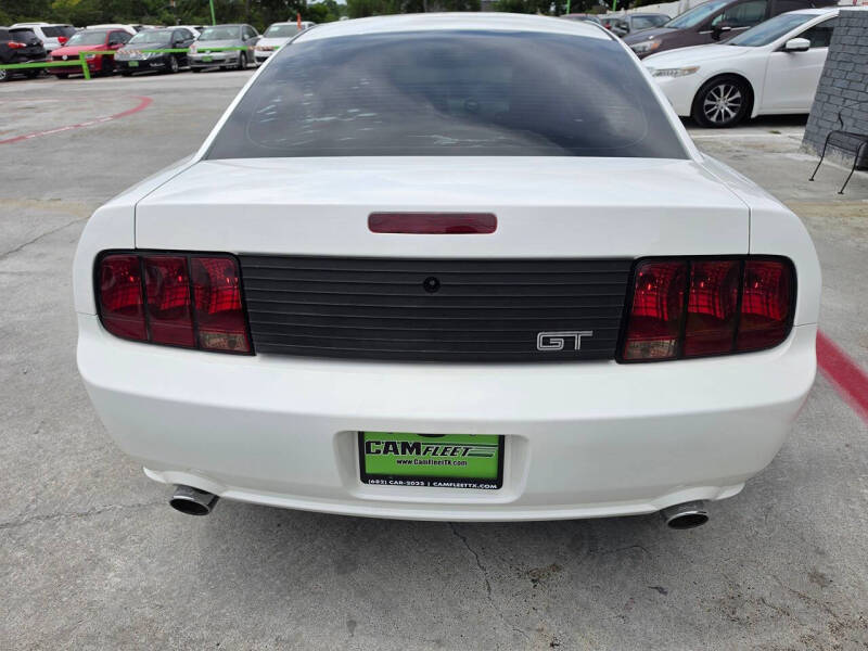 2007 Ford Mustang GT Deluxe