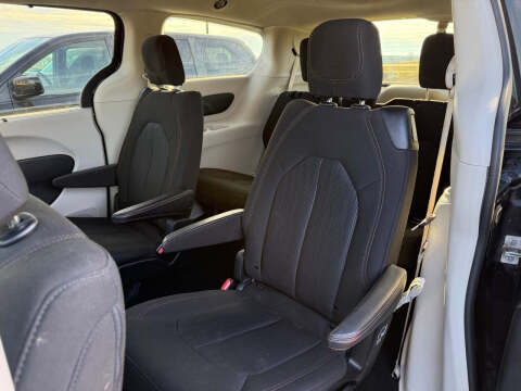 2020 Chrysler Pacifica Touring