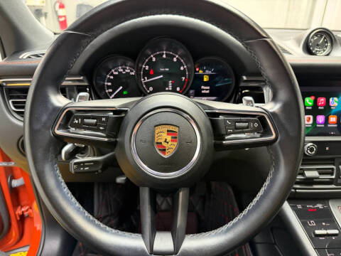 2022 Porsche Macan