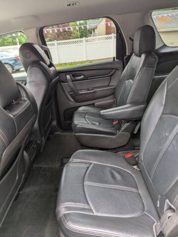 2013 GMC Acadia SLE-2