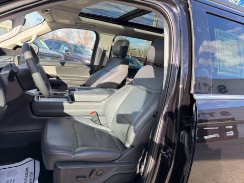 2025 Ford Expedition MAX Active