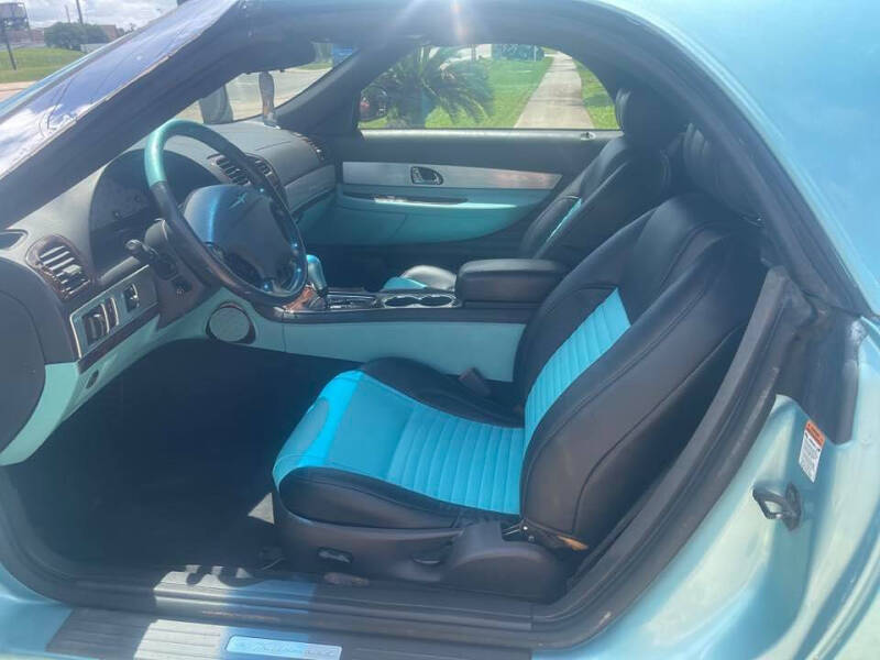 2002 Ford Thunderbird Deluxe
