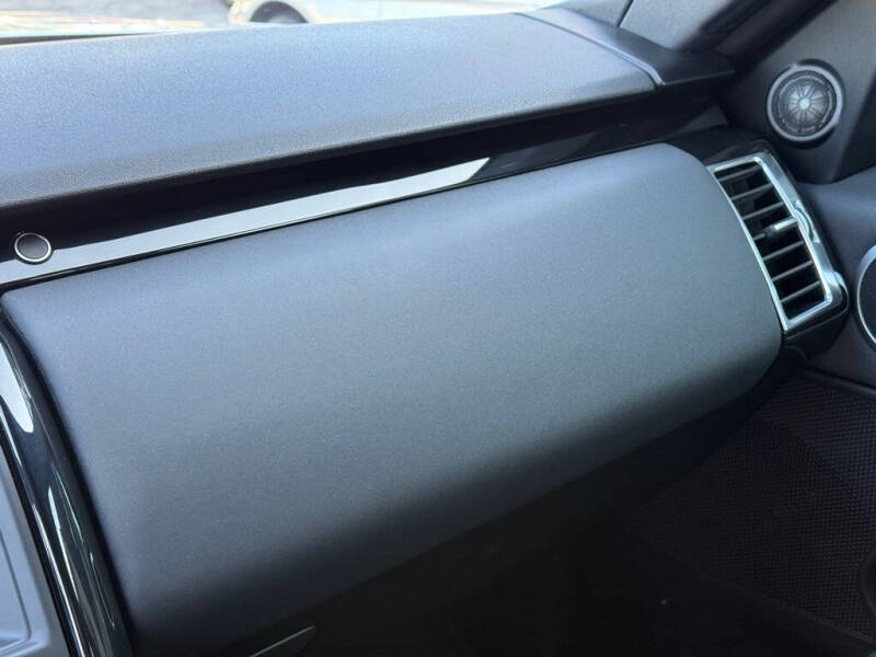 2019 Land Rover Discovery SE