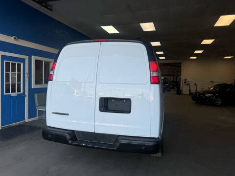 2017 Chevrolet Express 3500