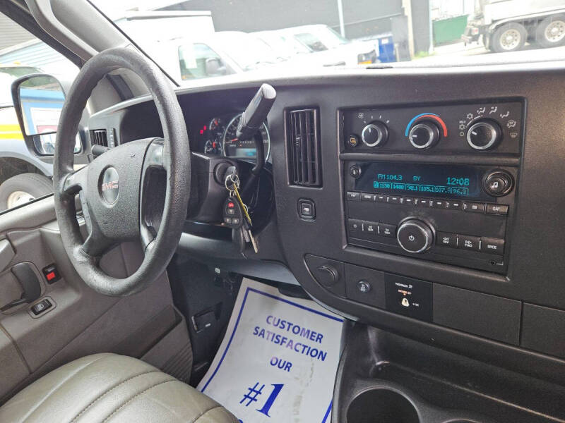 2016 GMC Savana 3500