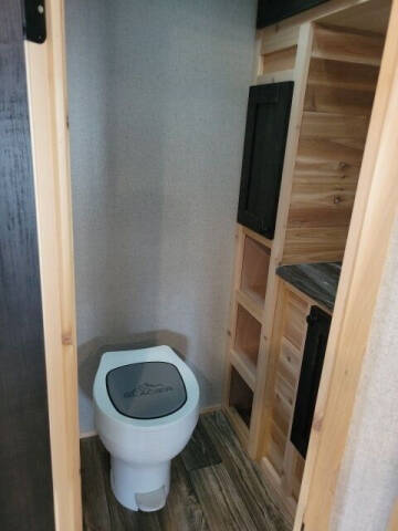 2024 Glacier 17 RB LE