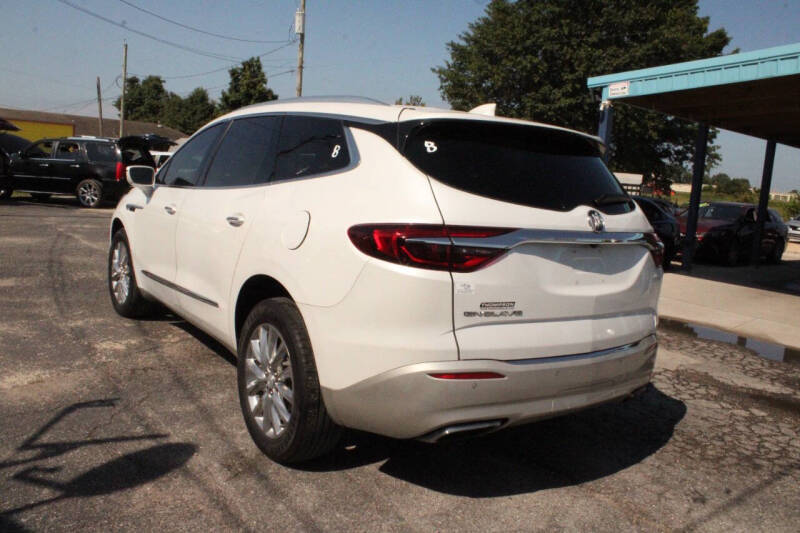 2020 Buick Enclave Essence