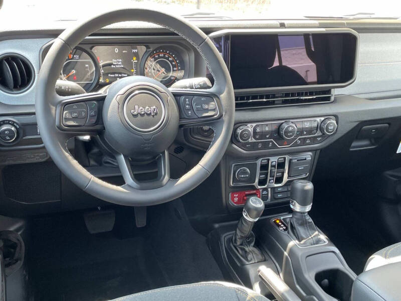 2025 Jeep Gladiator Willys