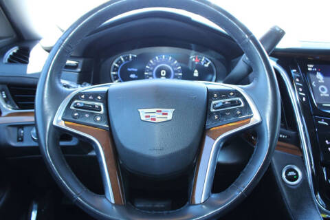 2017 Cadillac Escalade ESV Luxury