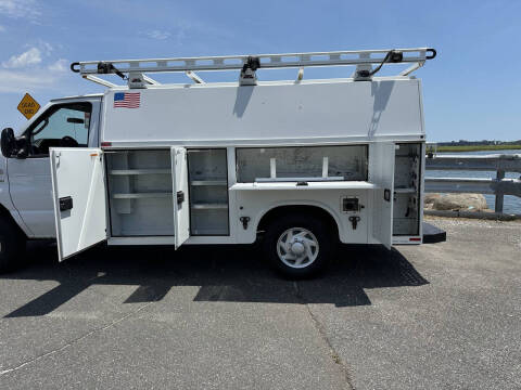 2014 Ford E-Series E-350 SD