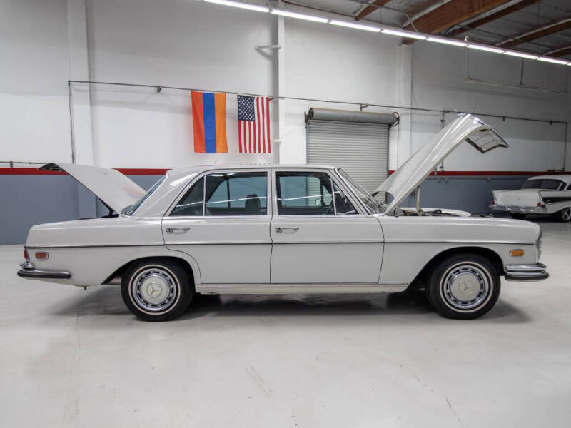 1971 Mercedes-Benz 280-Class