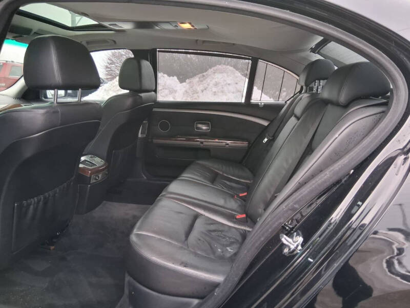 2004 BMW 7 Series 745Li