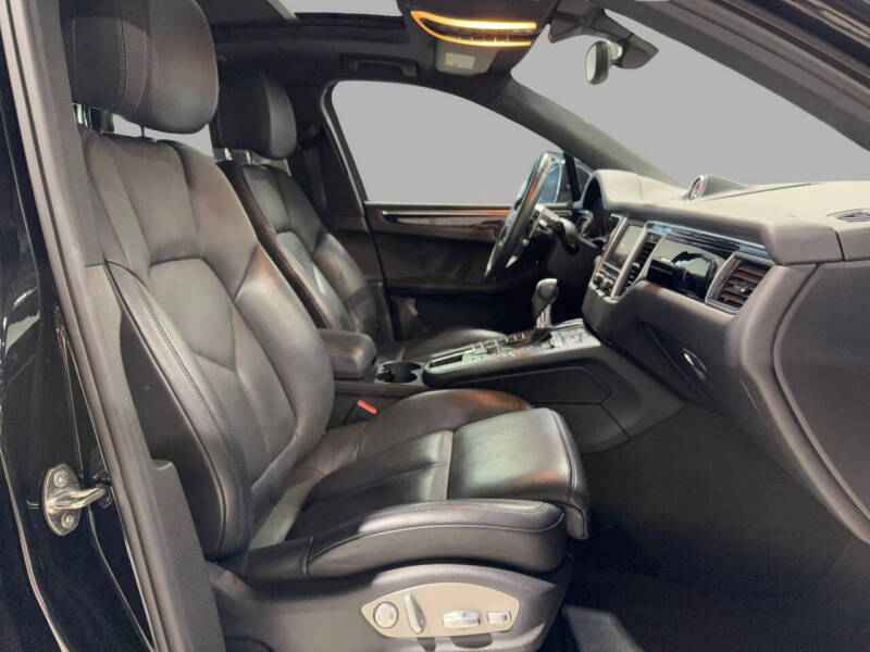 2016 Porsche Macan S