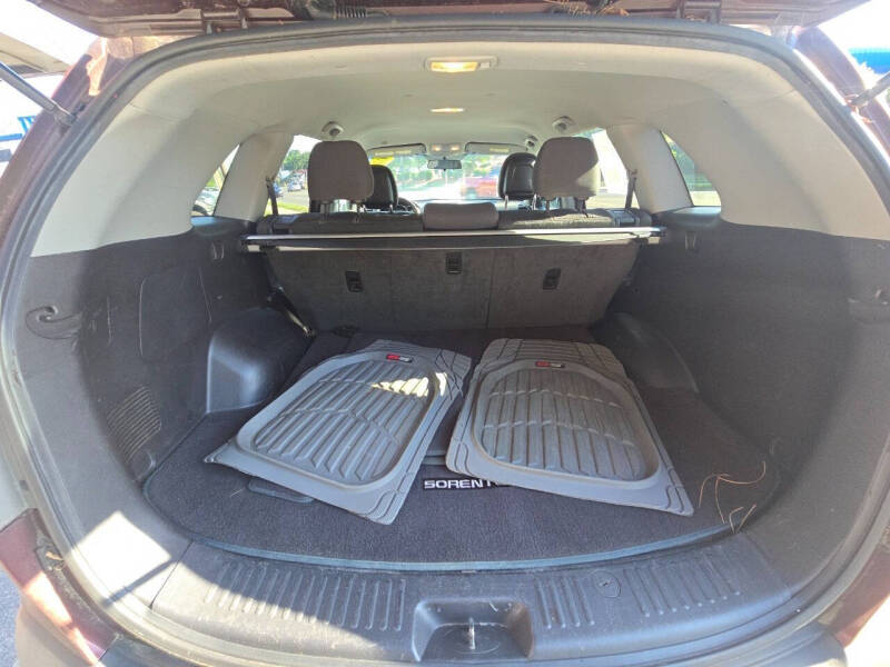 2011 Kia Sorento LX