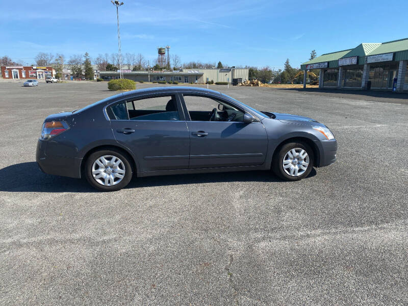 2012 Nissan Altima for sale at BT Mobility LLC in Wrightstown NJ