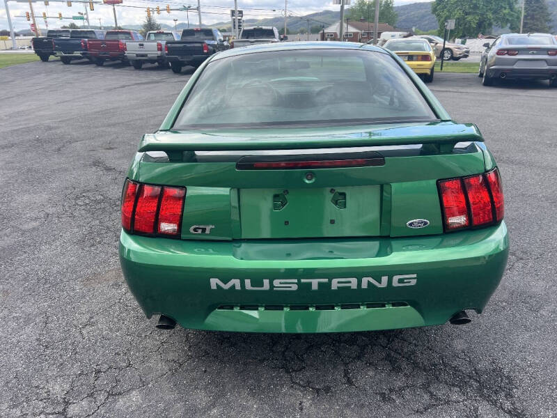 2001 Ford Mustang GT