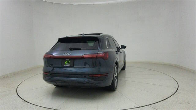 2024 Audi Q8 e-tron quattro Premium Plus