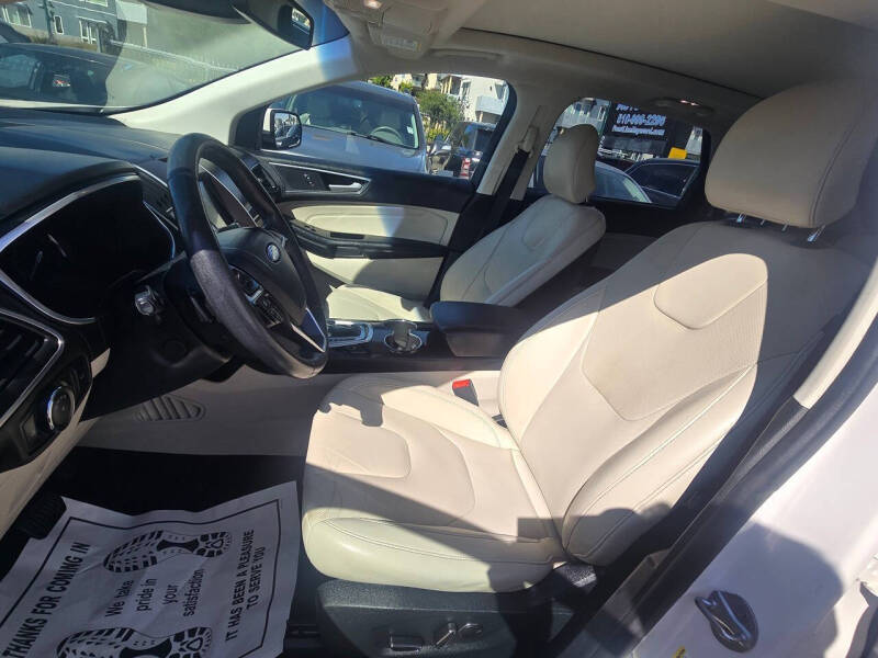 2017 Ford Edge Titanium