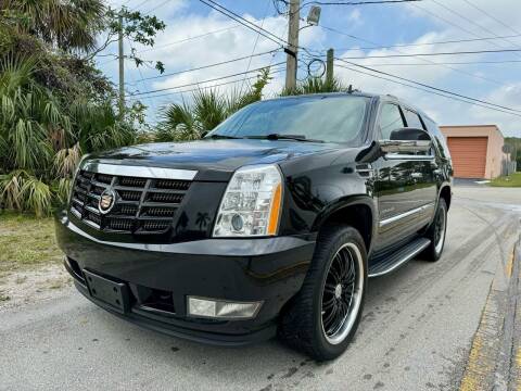 2014 Cadillac Escalade for sale at American Classics Autotrader LLC in Pompano Beach FL