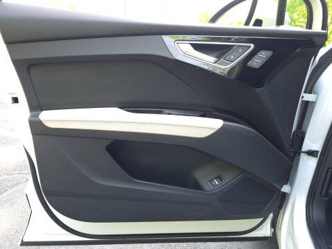 2023 Audi Q4 e-tron quattro Premium 50