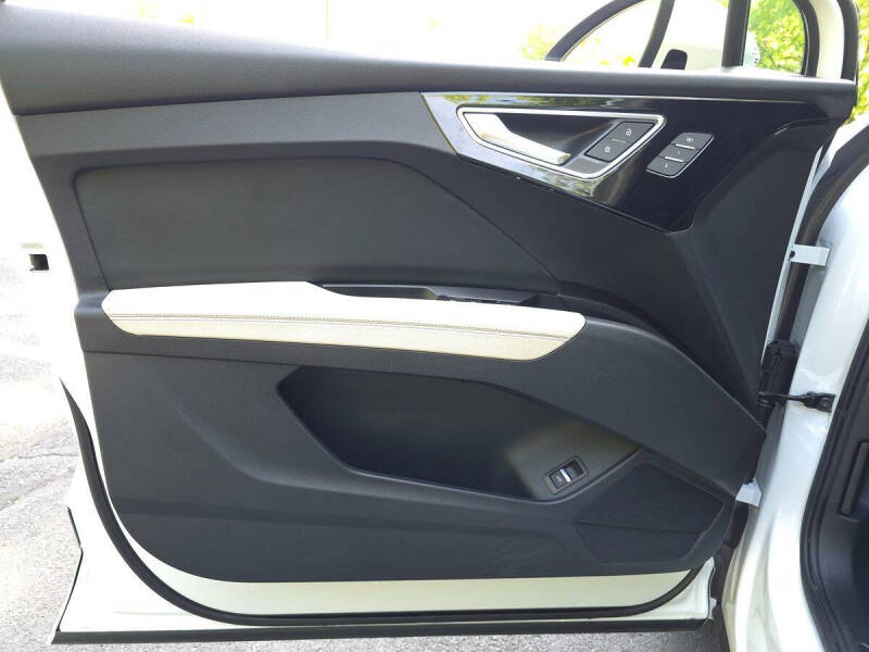 2023 Audi Q4 e-tron quattro Premium 50