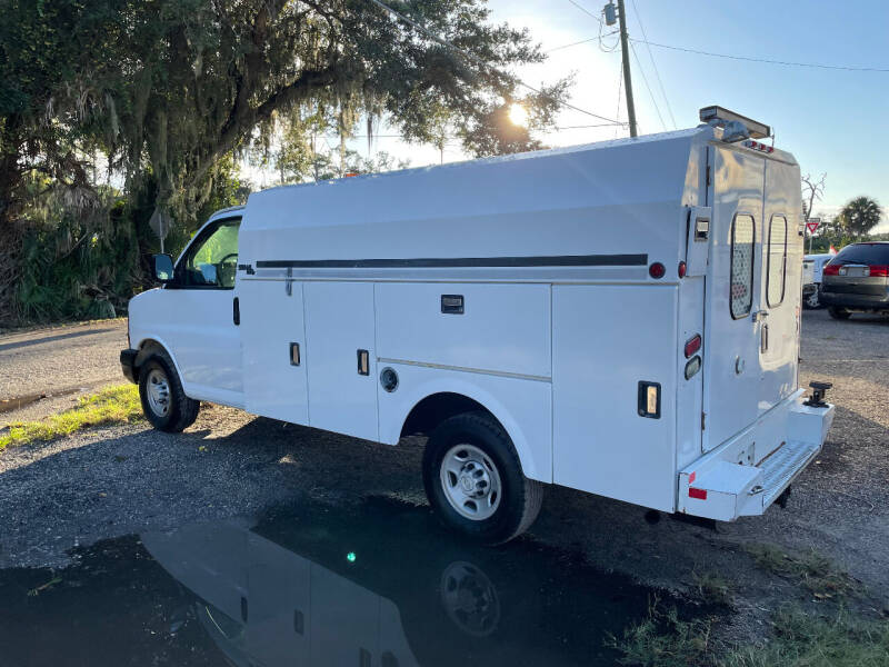 2007 Chevrolet Express G3500's photo