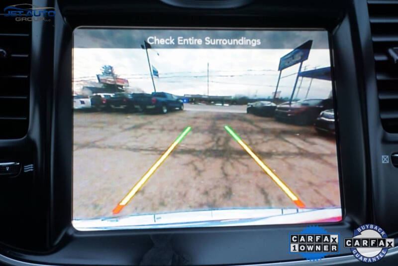 2015 Chrysler 300 Limited