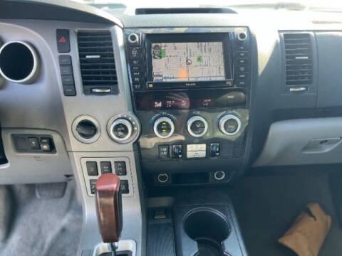 2011 Toyota Sequoia Platinum