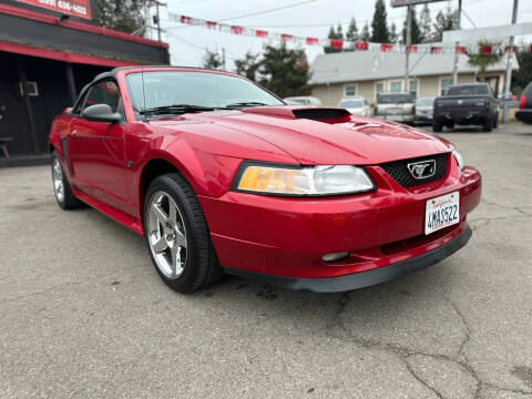2000 Ford Mustang GT