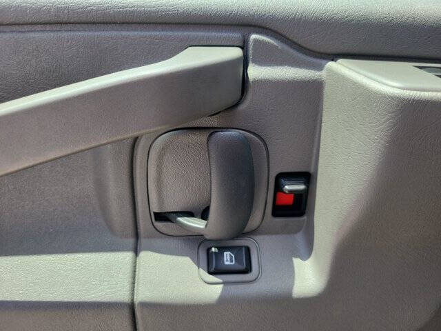 2025 GMC Savana 2500