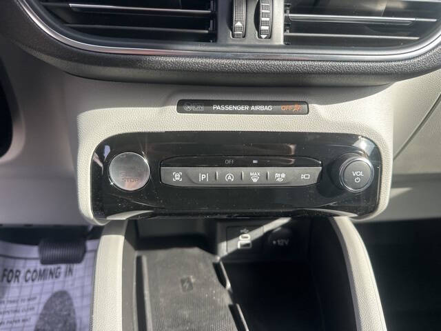 2026 Ford Escape Platinum