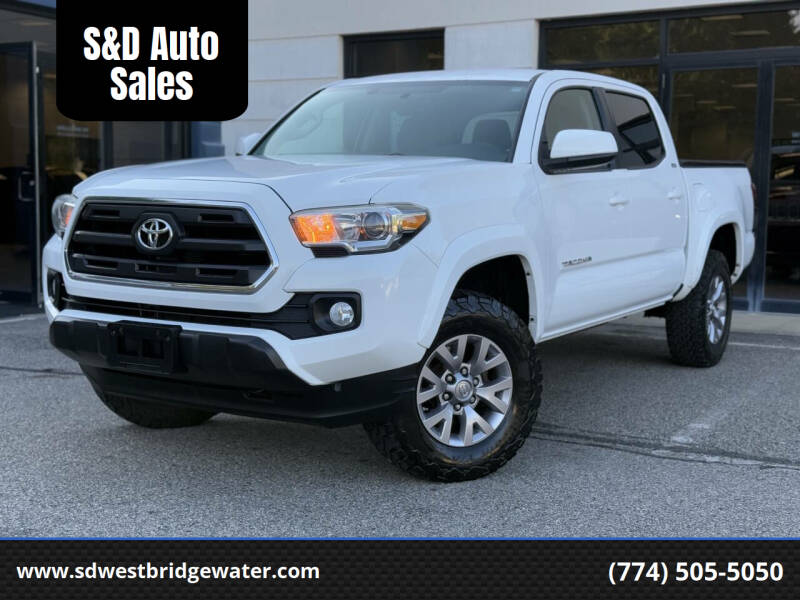 2016 Toyota Tacoma SR5's photo