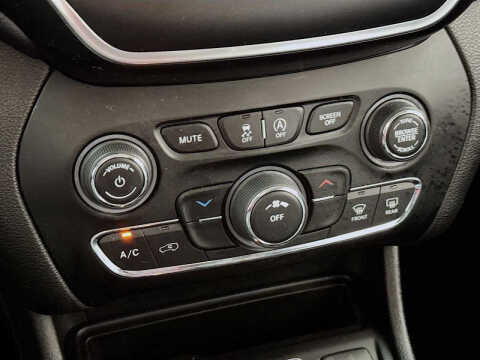 2021 Jeep Cherokee Altitude