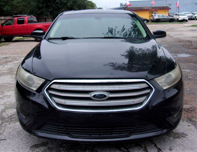 2014 Ford Taurus SEL