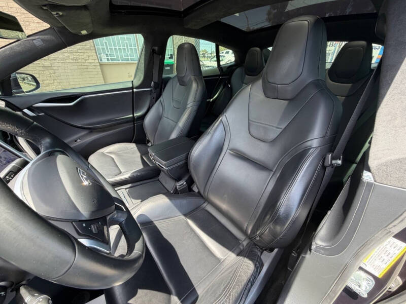 2016 Tesla Model S 90D