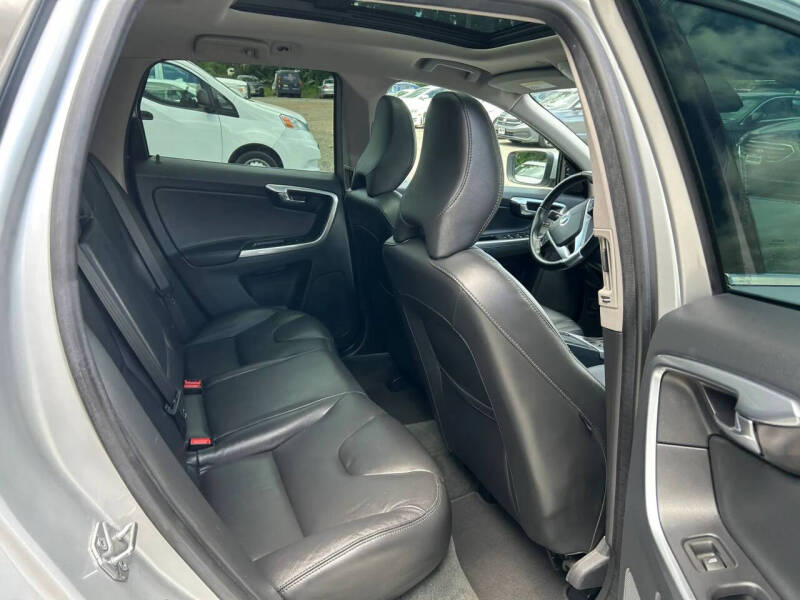 2016 Volvo XC60 T5 Premier